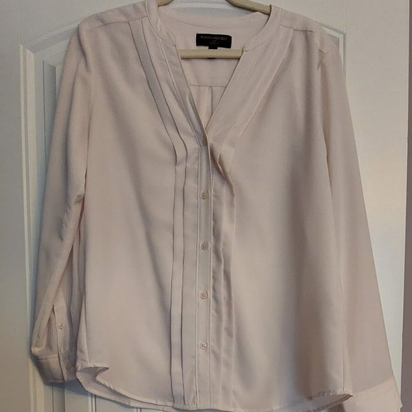 Banana Republic Tops - Lightly Used Dusty Pink Silky Banana Republic Blouse Size Medium